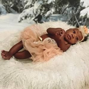 Meet your Posher, Crystal